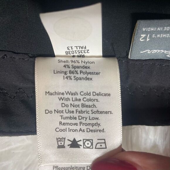 Eddie Bauer Black Mini Skirt - Picture 5 of 9